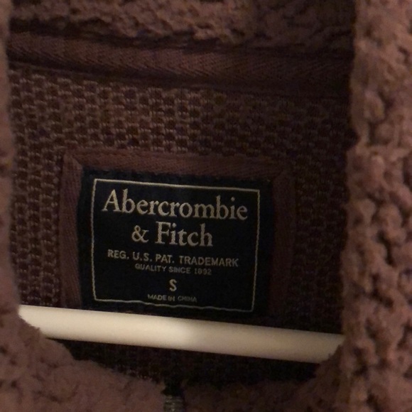 Abercrombie & Fitch Sherpa sweater size S - Picture 2 of 4